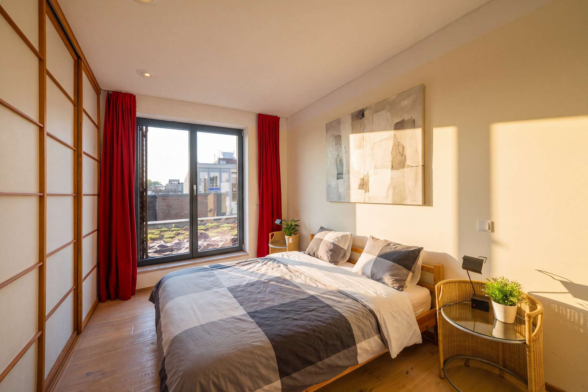 Helles Schlafzimmer im Dachgeschoss